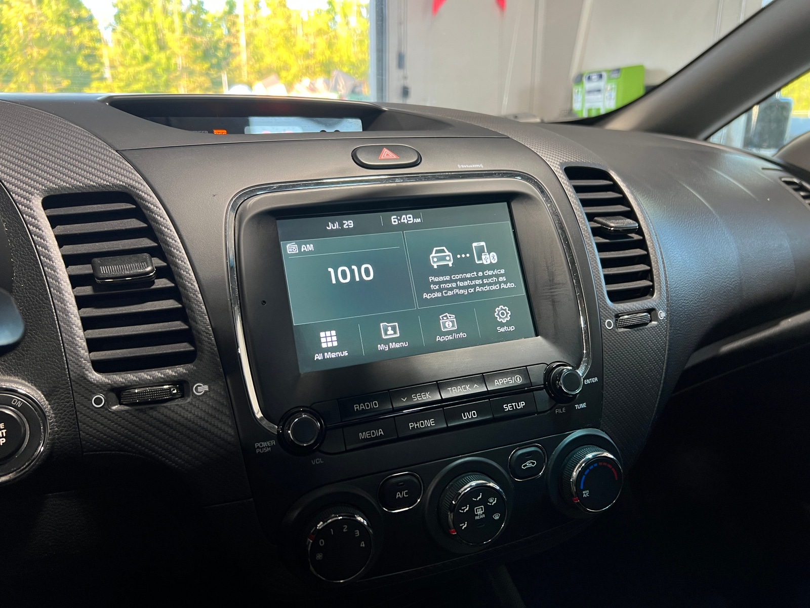 Thumbnail: 2017 Kia Forte - 4