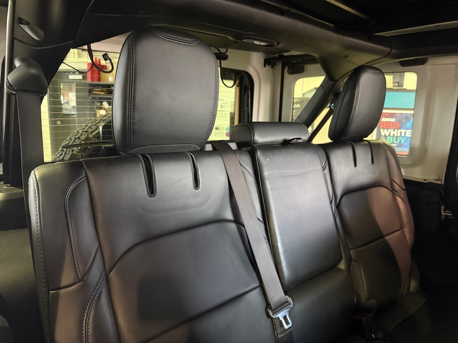 Thumbnail: 2024 Jeep Wrangler - 5
