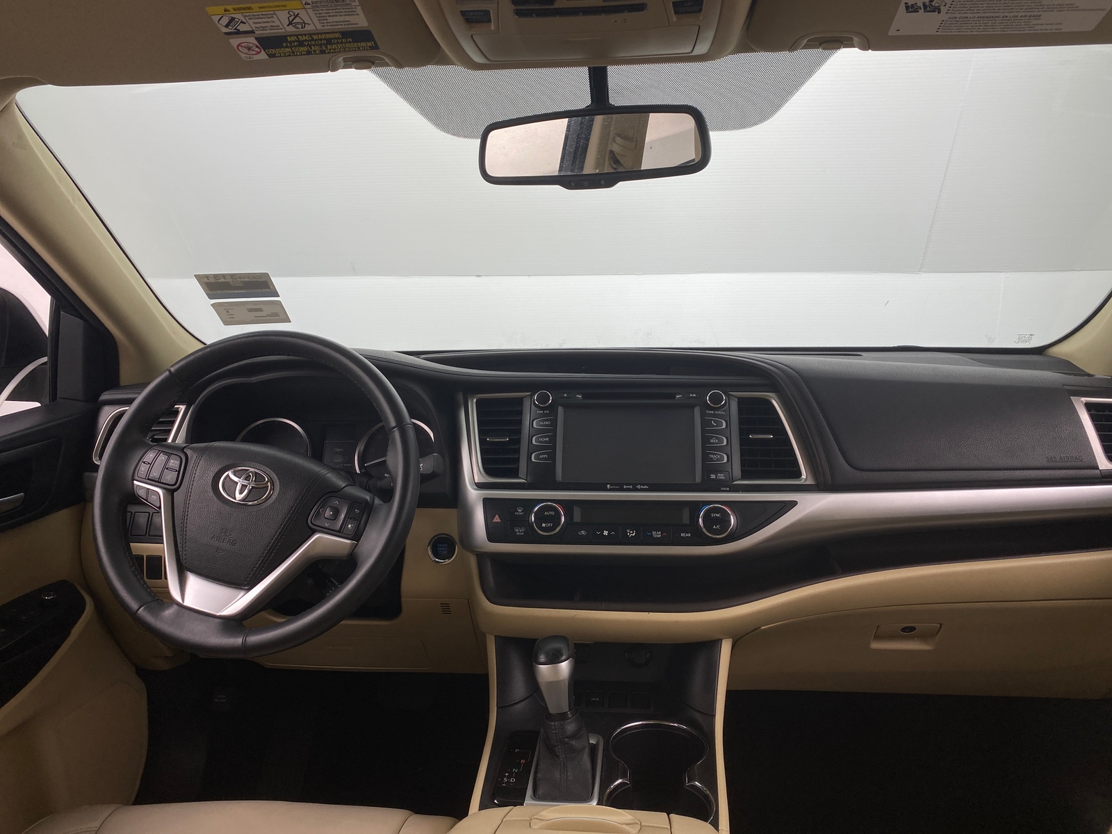 Thumbnail: 2016 Toyota Highlander - 2