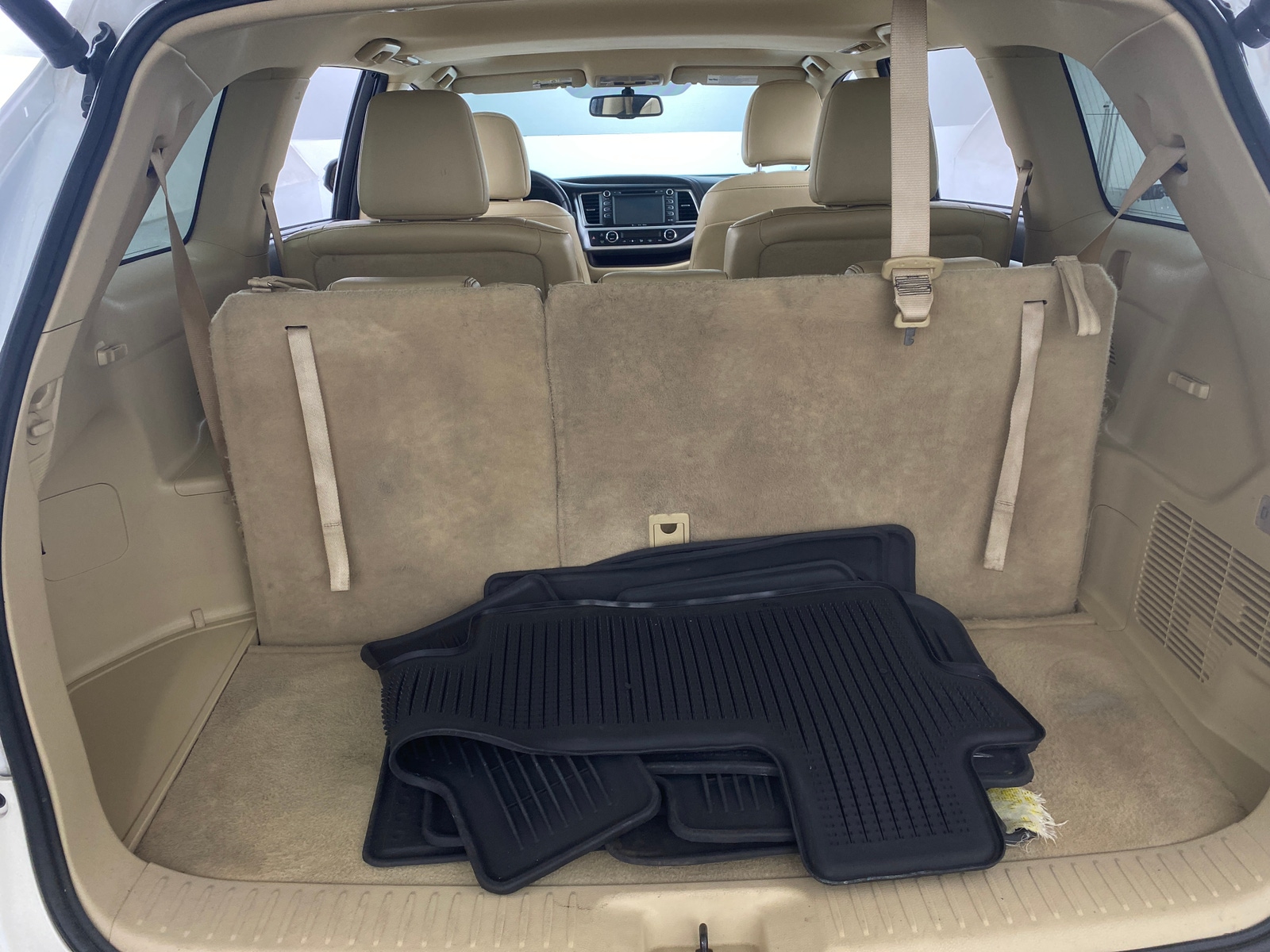 Thumbnail: 2016 Toyota Highlander - 6