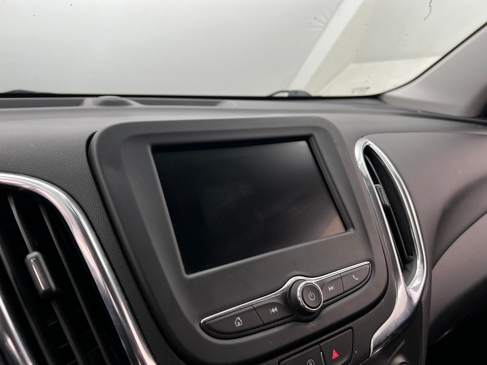 Thumbnail: 2023 Chevrolet Equinox - 4
