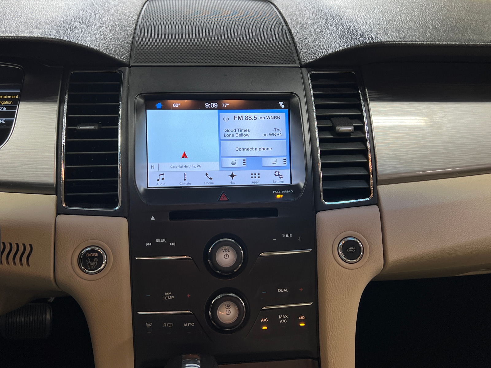 Thumbnail: 2016 Ford Taurus - 3