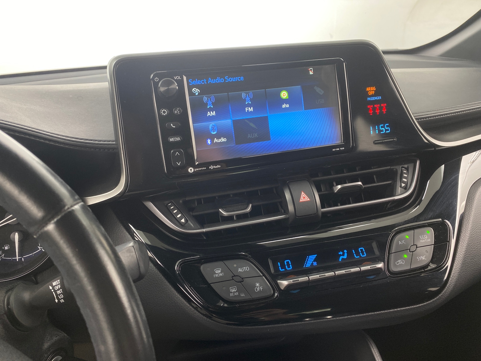 Thumbnail: 2018 Toyota C-HR - 4