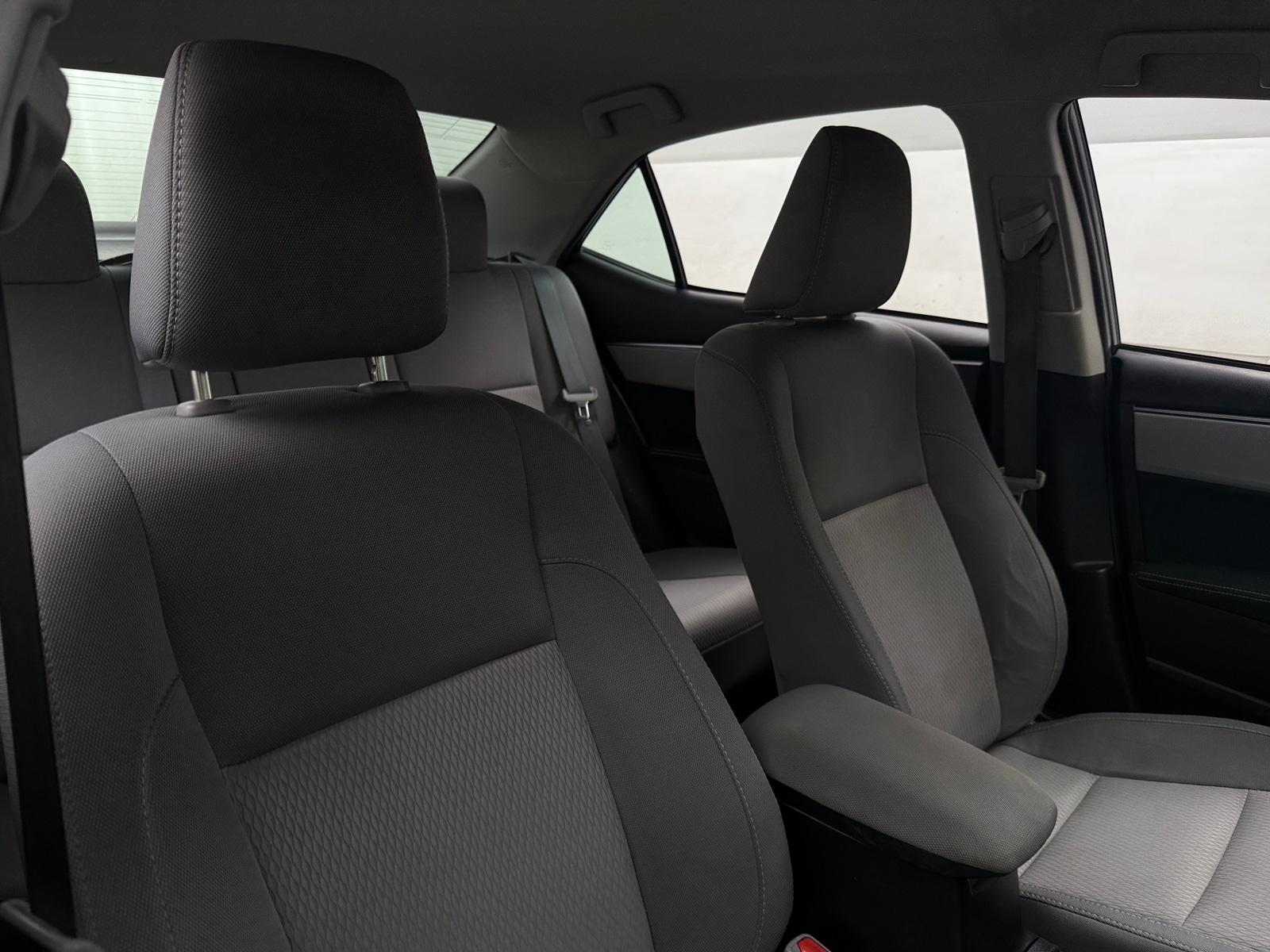Thumbnail: 2015 Toyota Corolla - 2