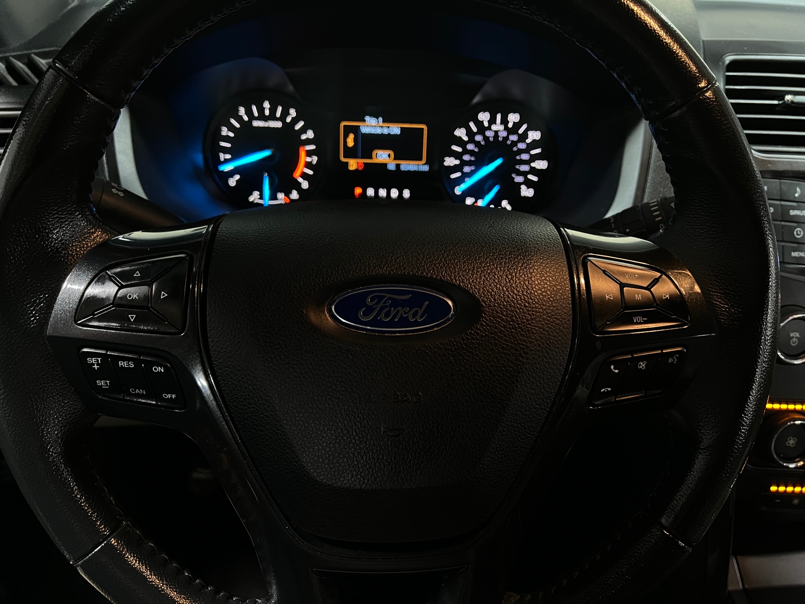 Thumbnail: 2019 Ford Explorer - 5
