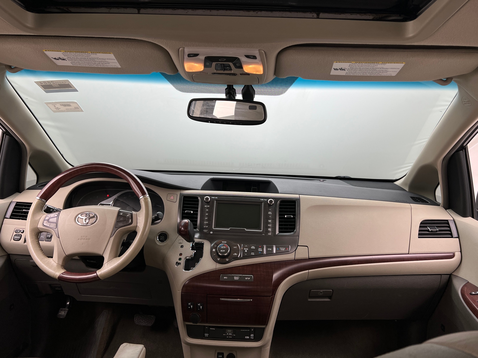 Thumbnail: 2012 Toyota Sienna - 2
