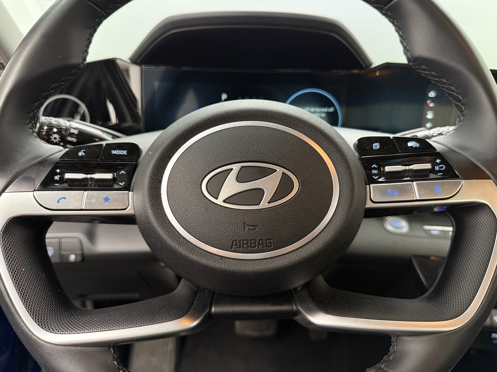 Thumbnail: 2024 Hyundai Elantra - 4