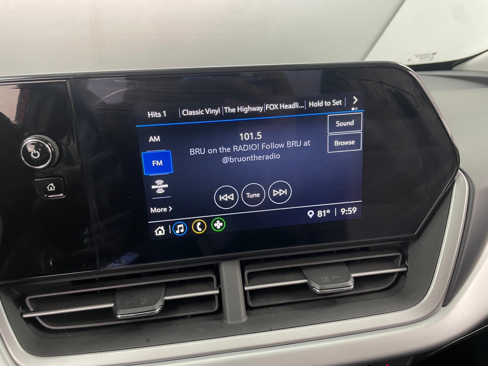 Thumbnail: 2024 Chevrolet Trax - 4