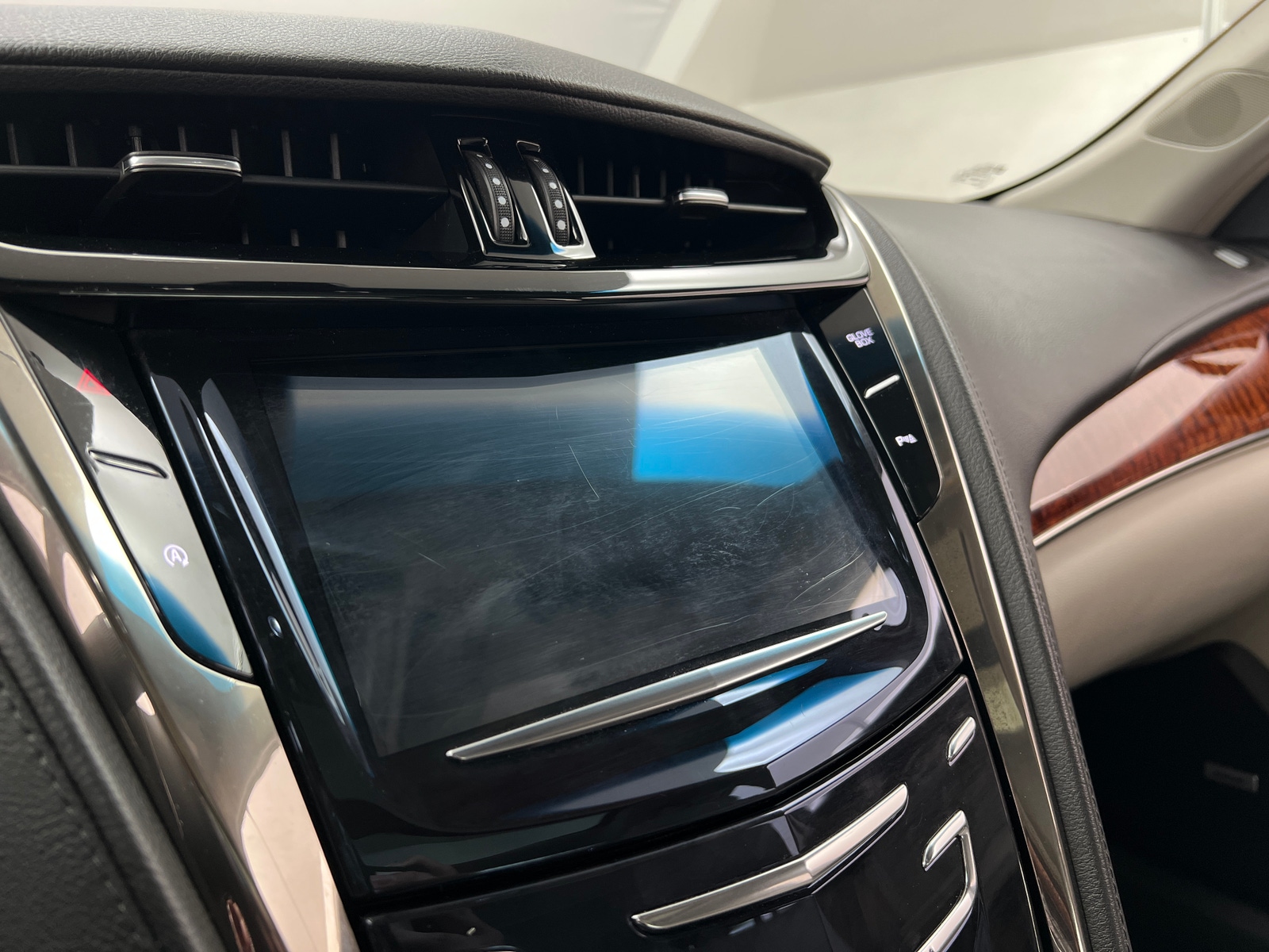Thumbnail: 2019 Cadillac CTS - 3