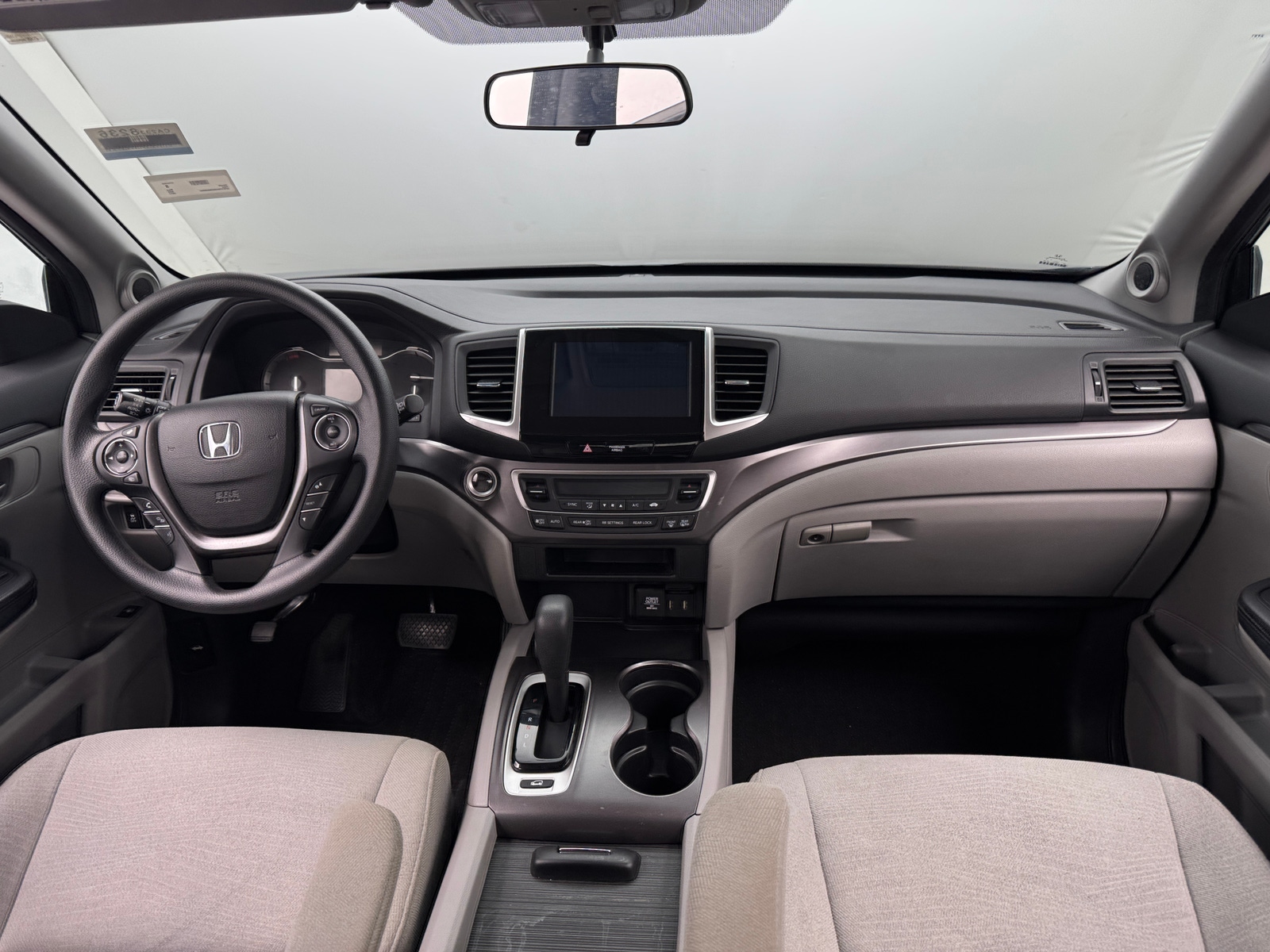 Thumbnail: 2017 Honda Pilot - 3