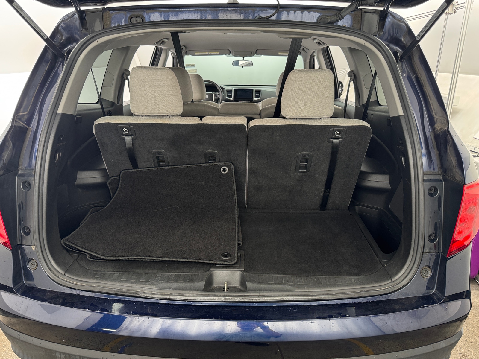 Thumbnail: 2017 Honda Pilot - 7