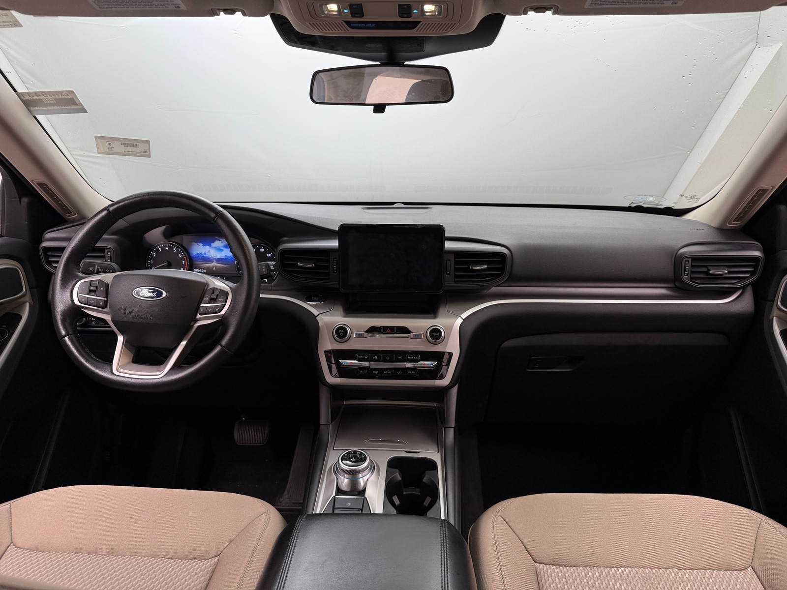 Thumbnail: 2022 Ford Explorer - 3