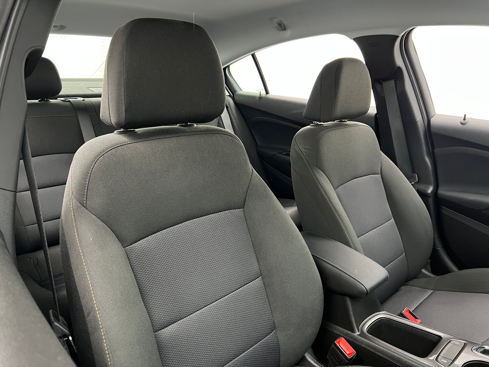 Thumbnail: 2019 Chevrolet Cruze - 2
