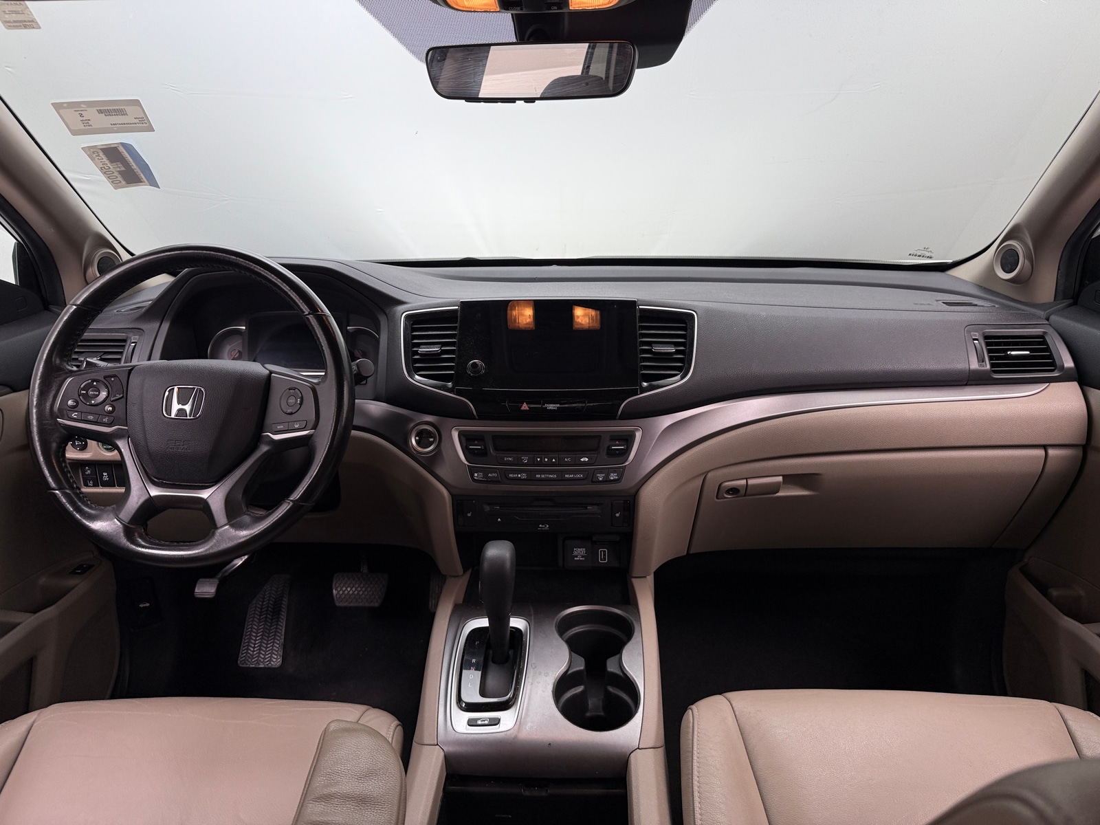 Thumbnail: 2019 Honda Pilot - 2