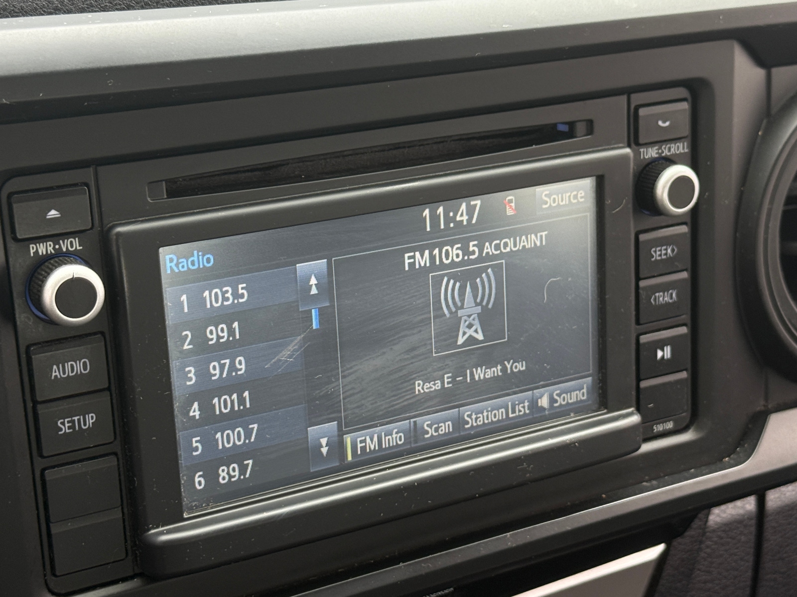 Thumbnail: 2016 Toyota Tacoma - 4