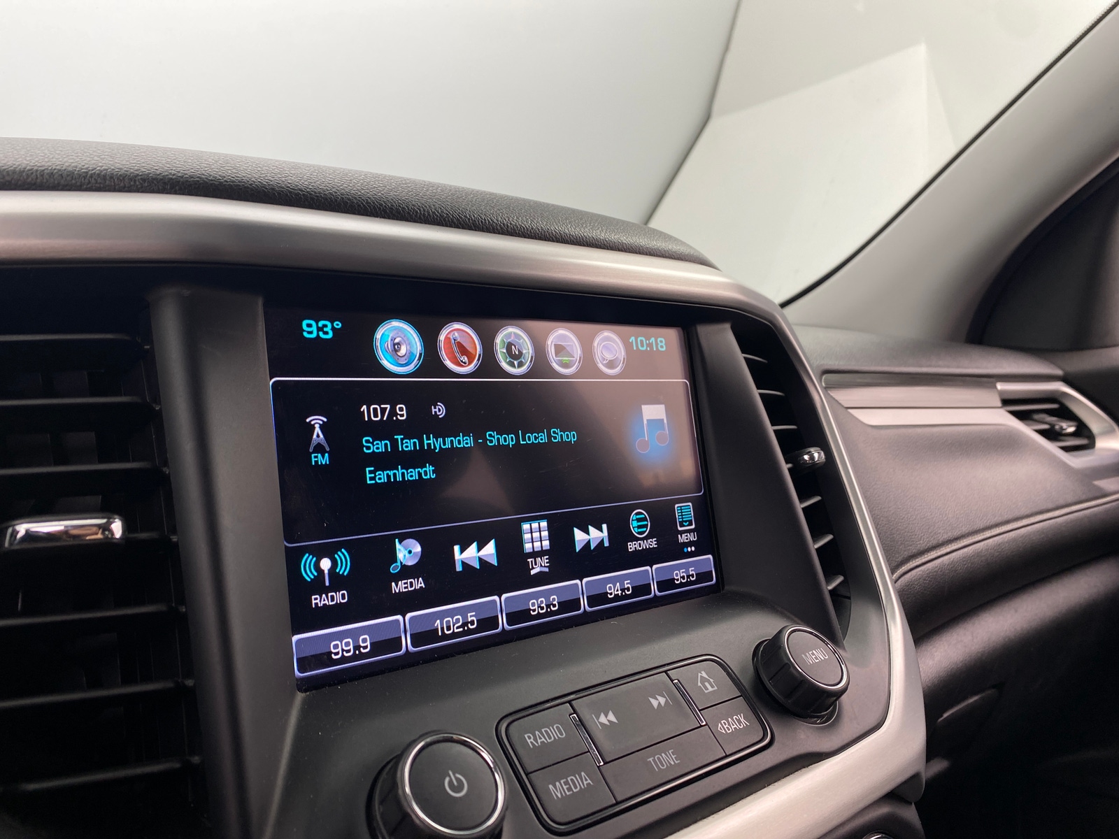 Thumbnail: 2019 GMC Acadia - 3