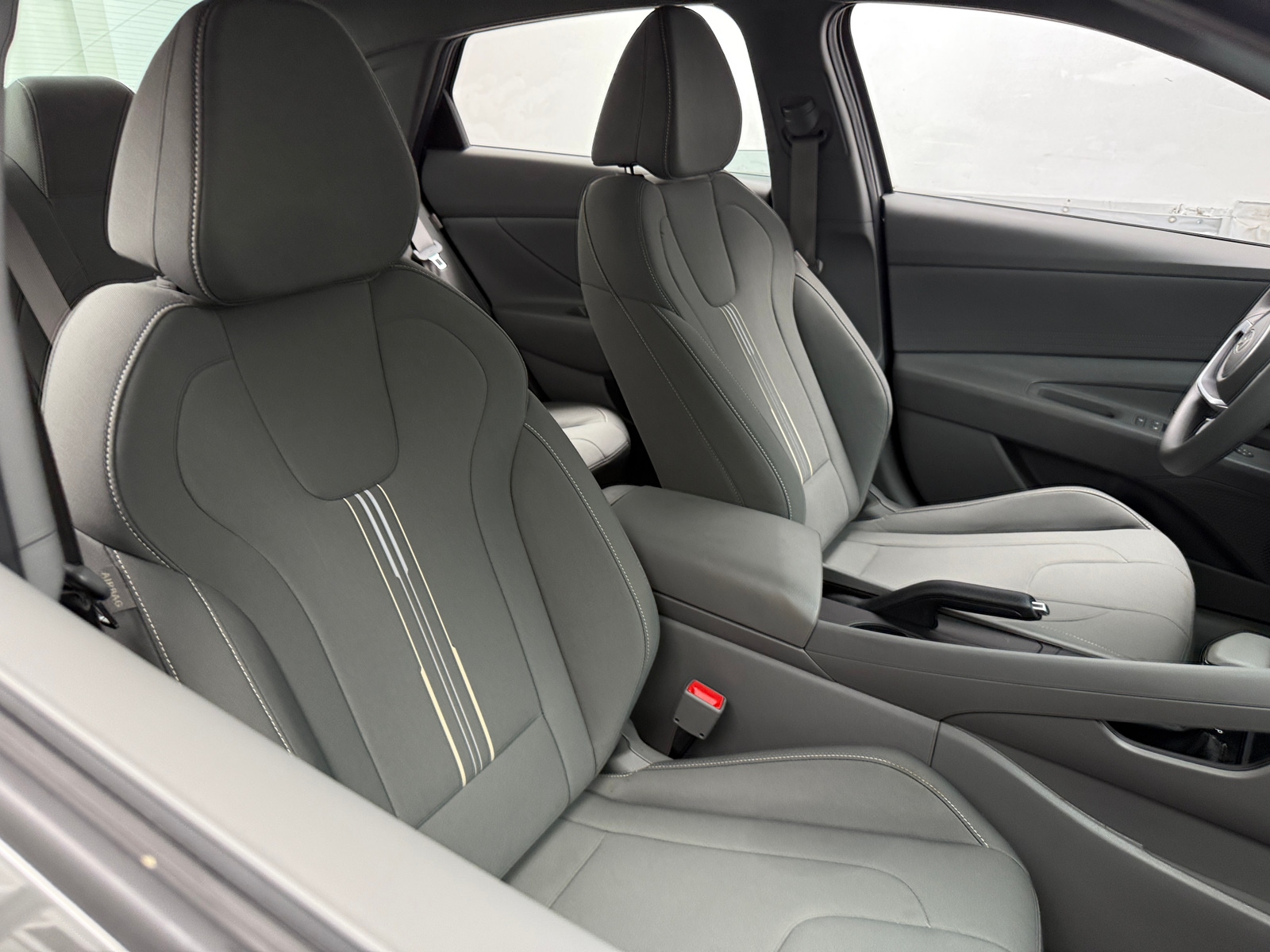 Thumbnail: 2024 Hyundai Elantra - 2