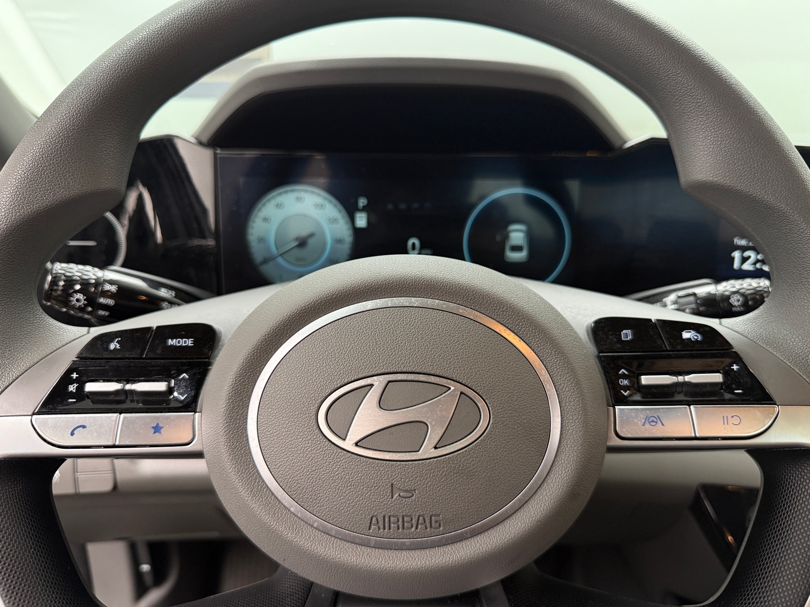 Thumbnail: 2024 Hyundai Elantra - 5