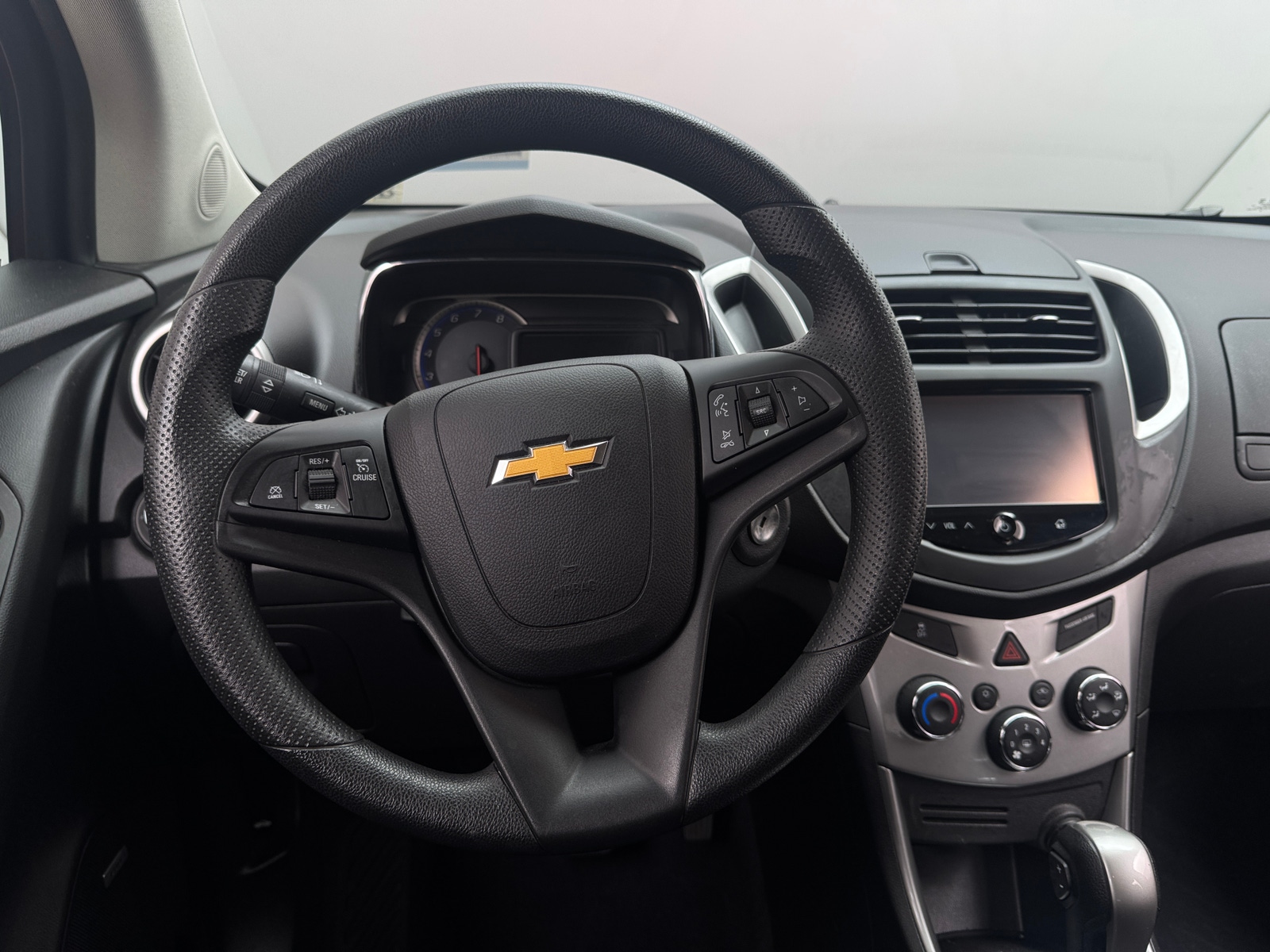 Thumbnail: 2015 Chevrolet Trax - 5