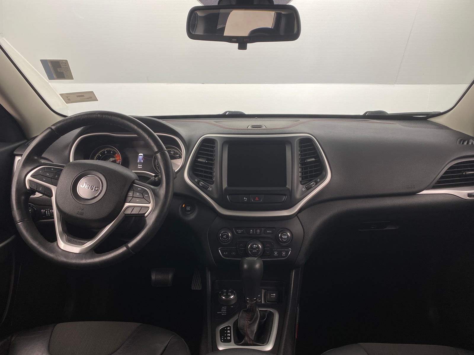 Thumbnail: 2018 Jeep Cherokee - 2