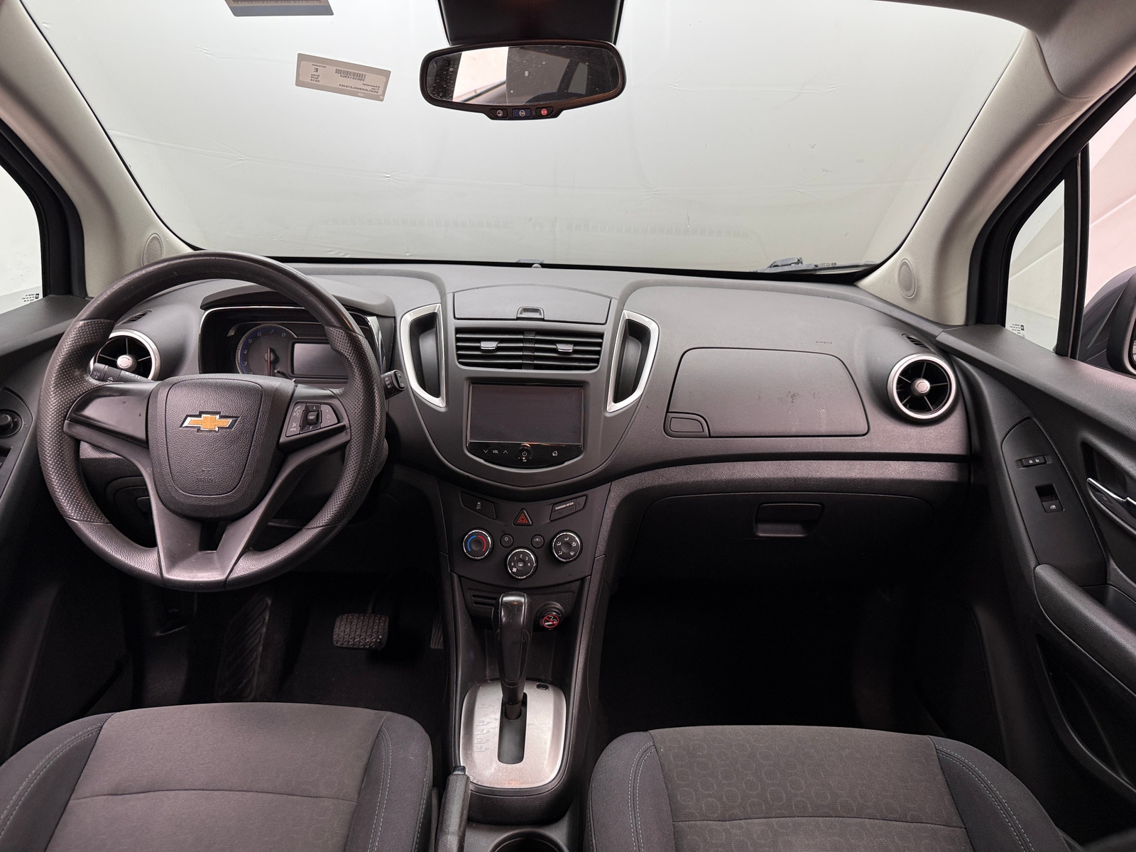 Thumbnail: 2016 Chevrolet Trax - 3
