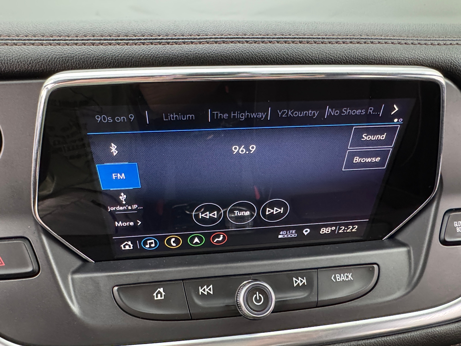 Thumbnail: 2019 Chevrolet Blazer - 3