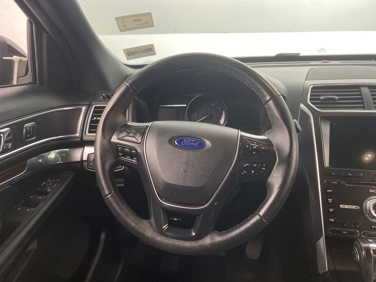 Thumbnail: 2018 Ford Explorer - 4