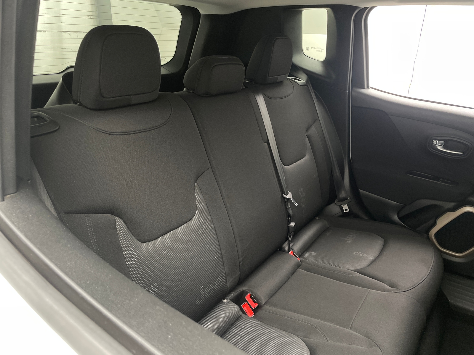 Thumbnail: 2015 Jeep Renegade - 6
