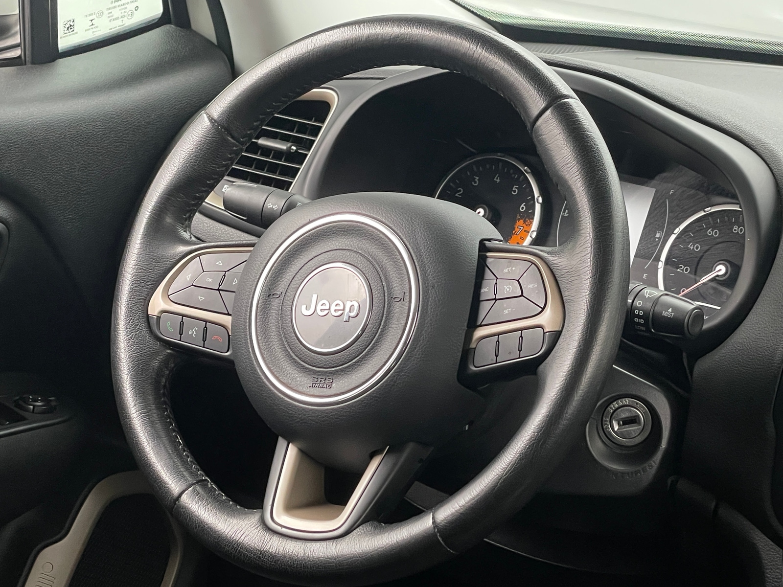 Thumbnail: 2015 Jeep Renegade - 5