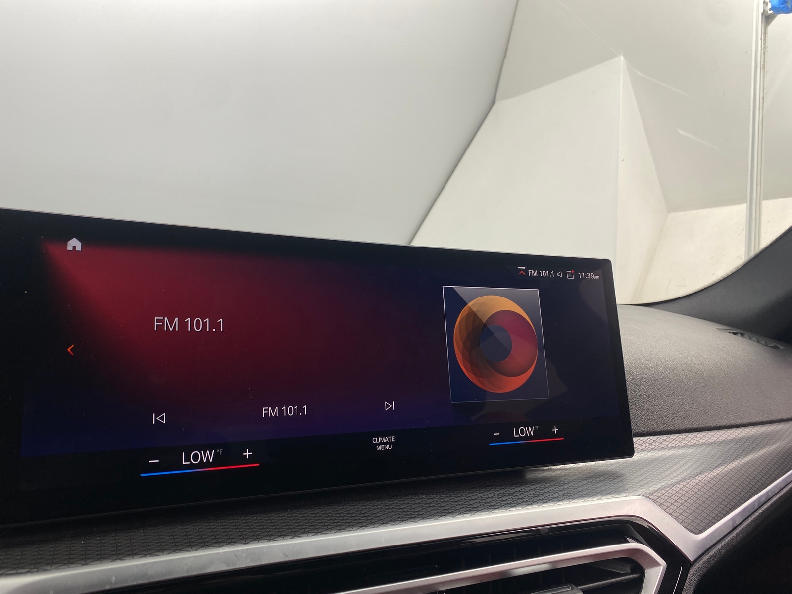 Thumbnail: 2023 BMW i4 - 2