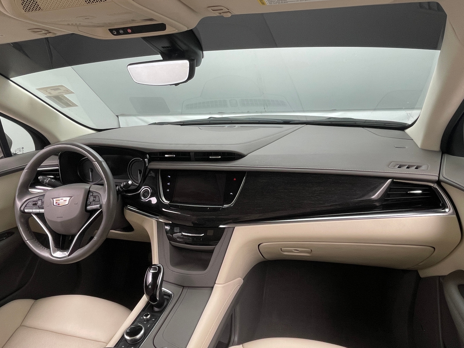 Thumbnail: 2022 Cadillac XT6 - 2