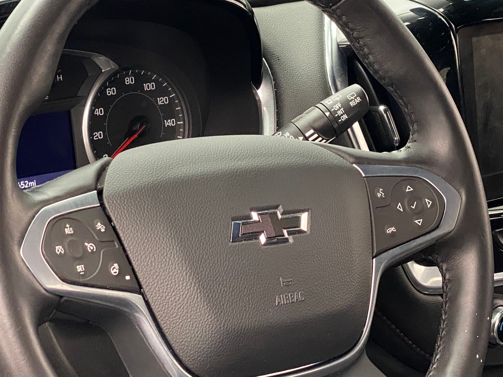 Thumbnail: 2022 Chevrolet Traverse - 4