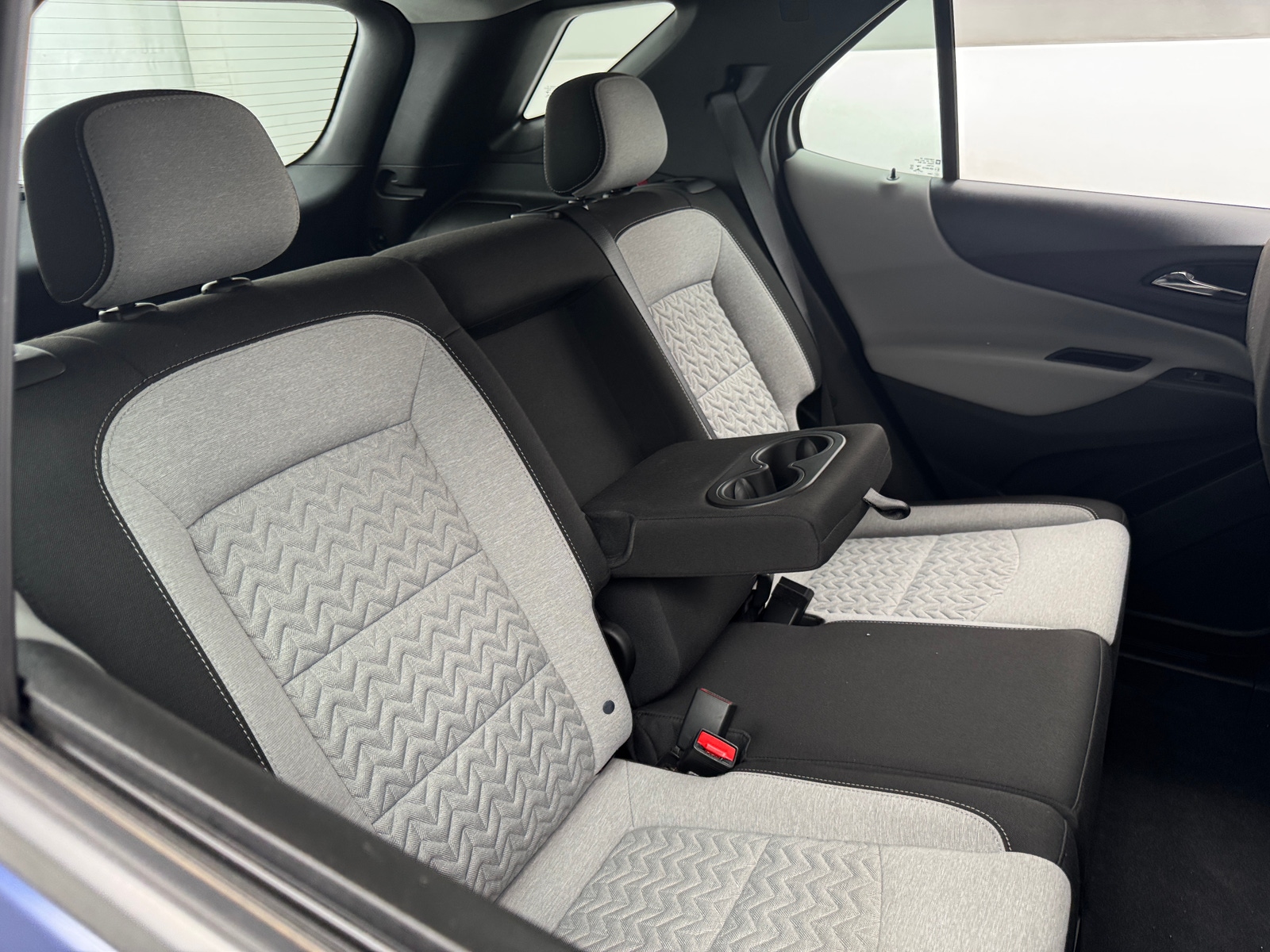 Thumbnail: 2022 Chevrolet Equinox - 6