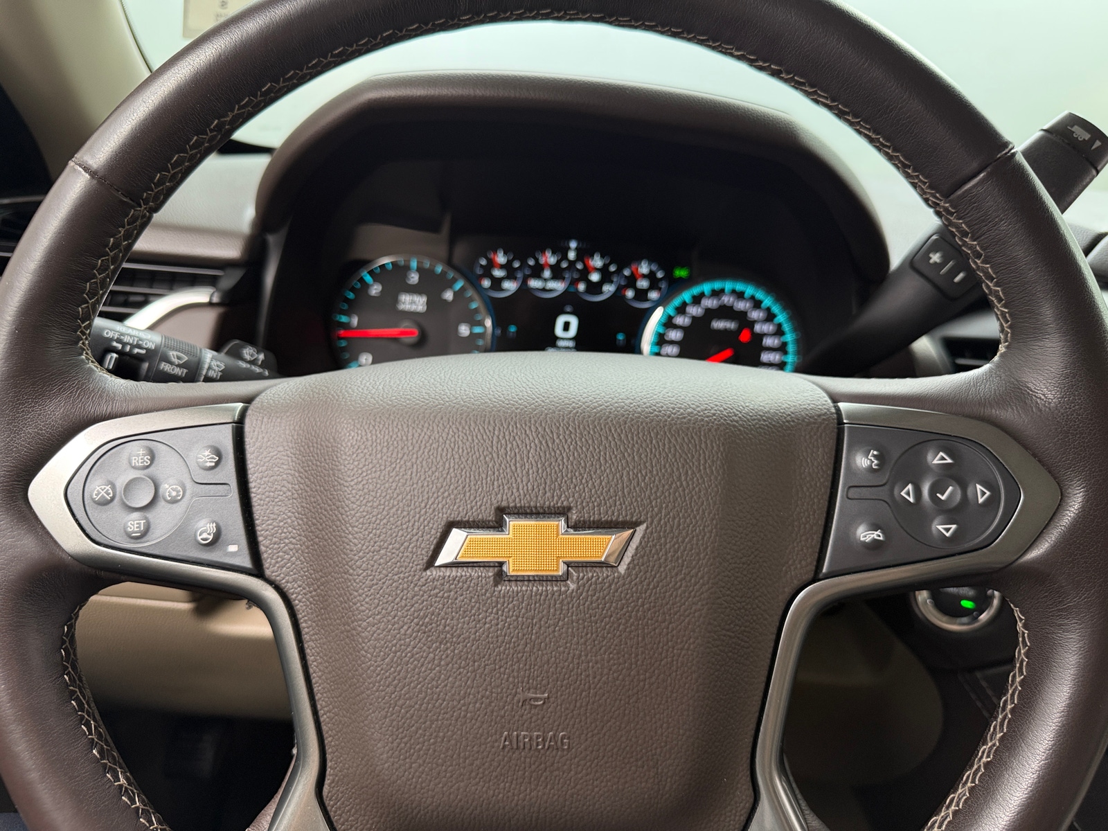 Thumbnail: 2020 Chevrolet Suburban - 4