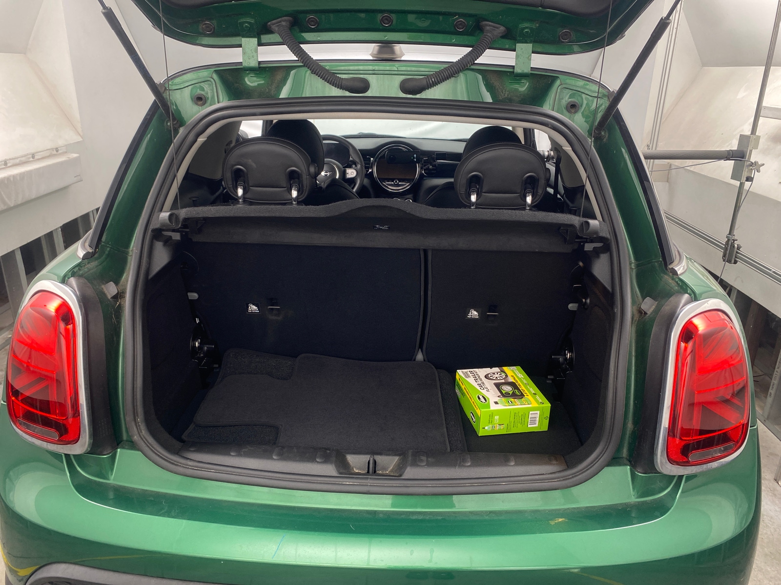 Thumbnail: 2023 MINI Cooper Hardtop - 6