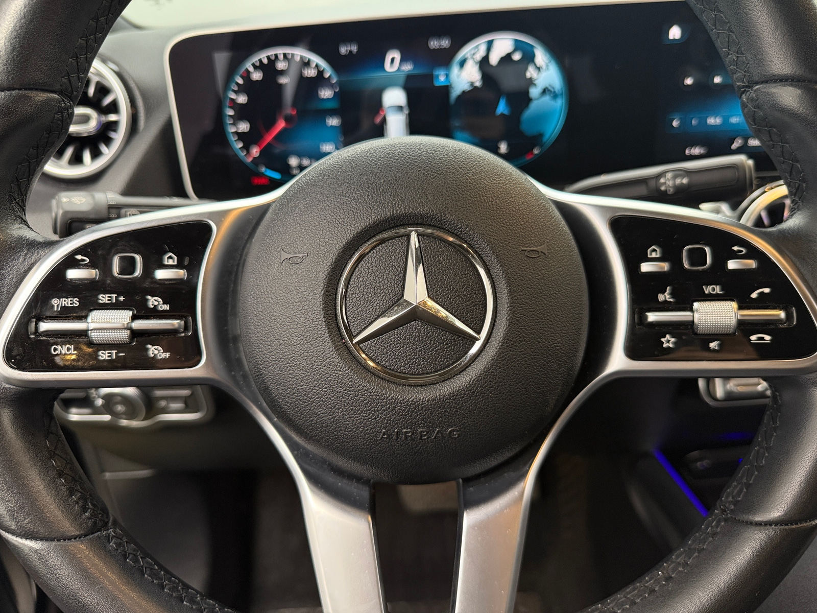 Thumbnail: 2021 Mercedes-Benz GLA - 4