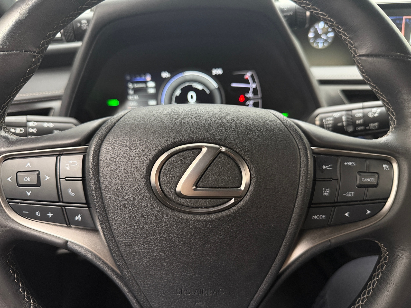 Thumbnail: 2021 Lexus UX - 5