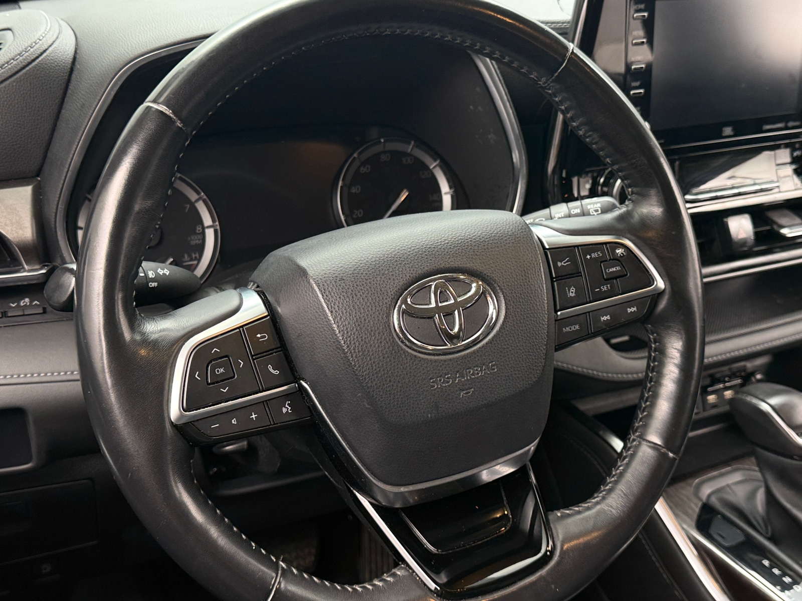 Thumbnail: 2021 Toyota Highlander - 4