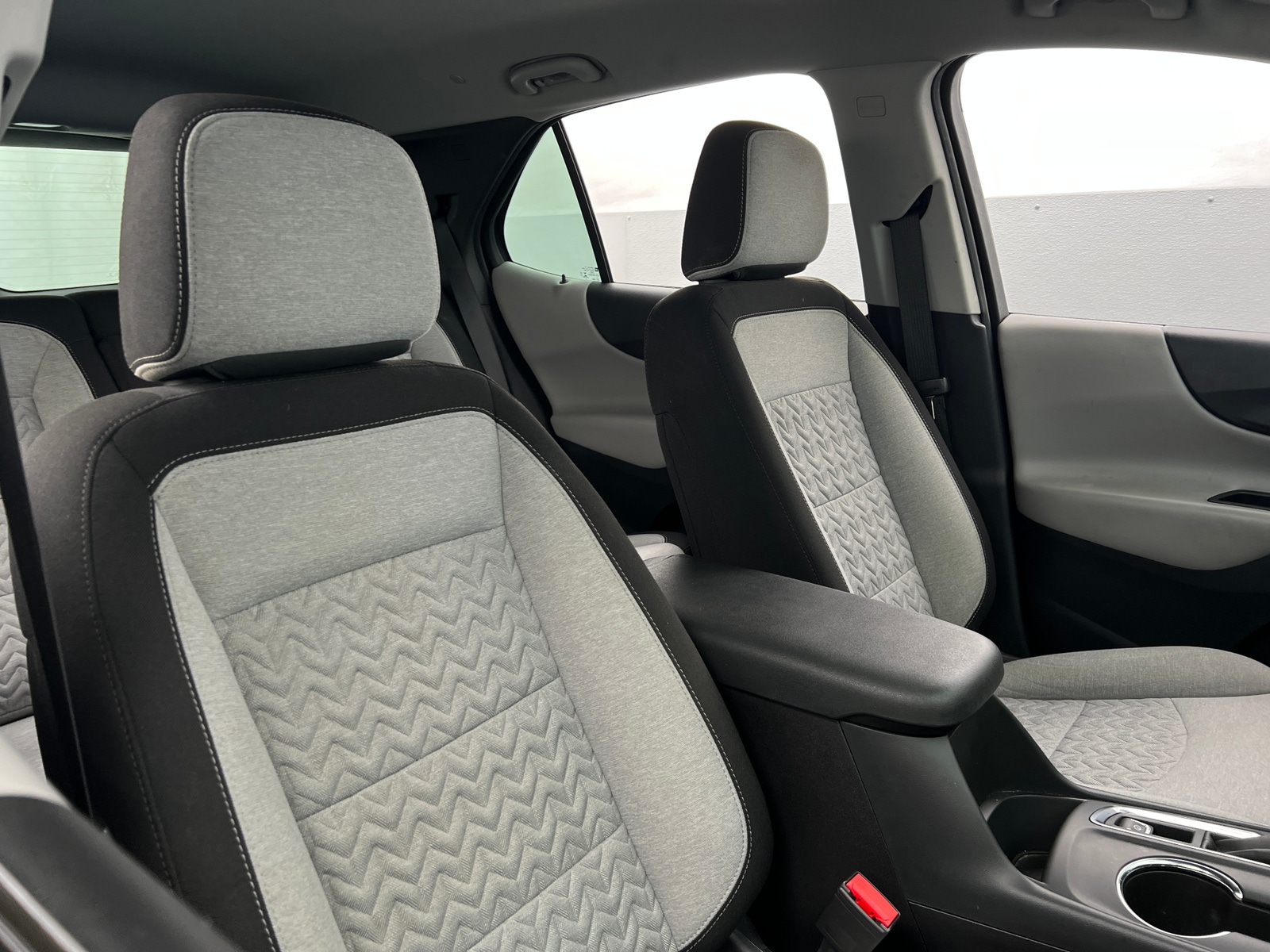 Thumbnail: 2022 Chevrolet Equinox - 2