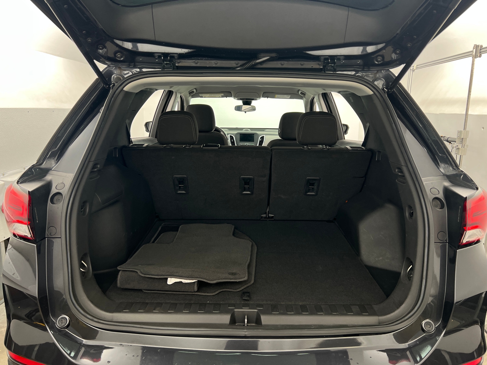 Thumbnail: 2022 Chevrolet Equinox - 7