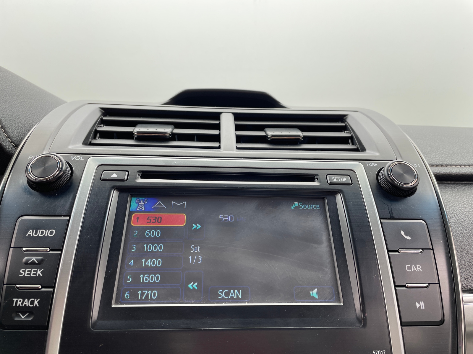 Thumbnail: 2012 Toyota Camry - 4