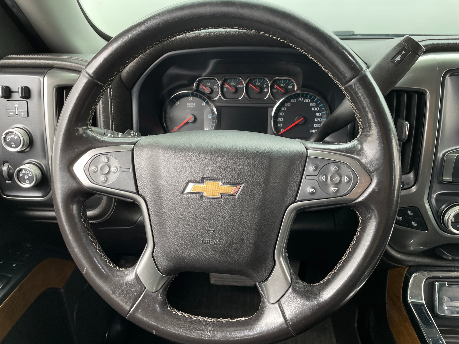 Thumbnail: 2018 Chevrolet Silverado 1500 - 4