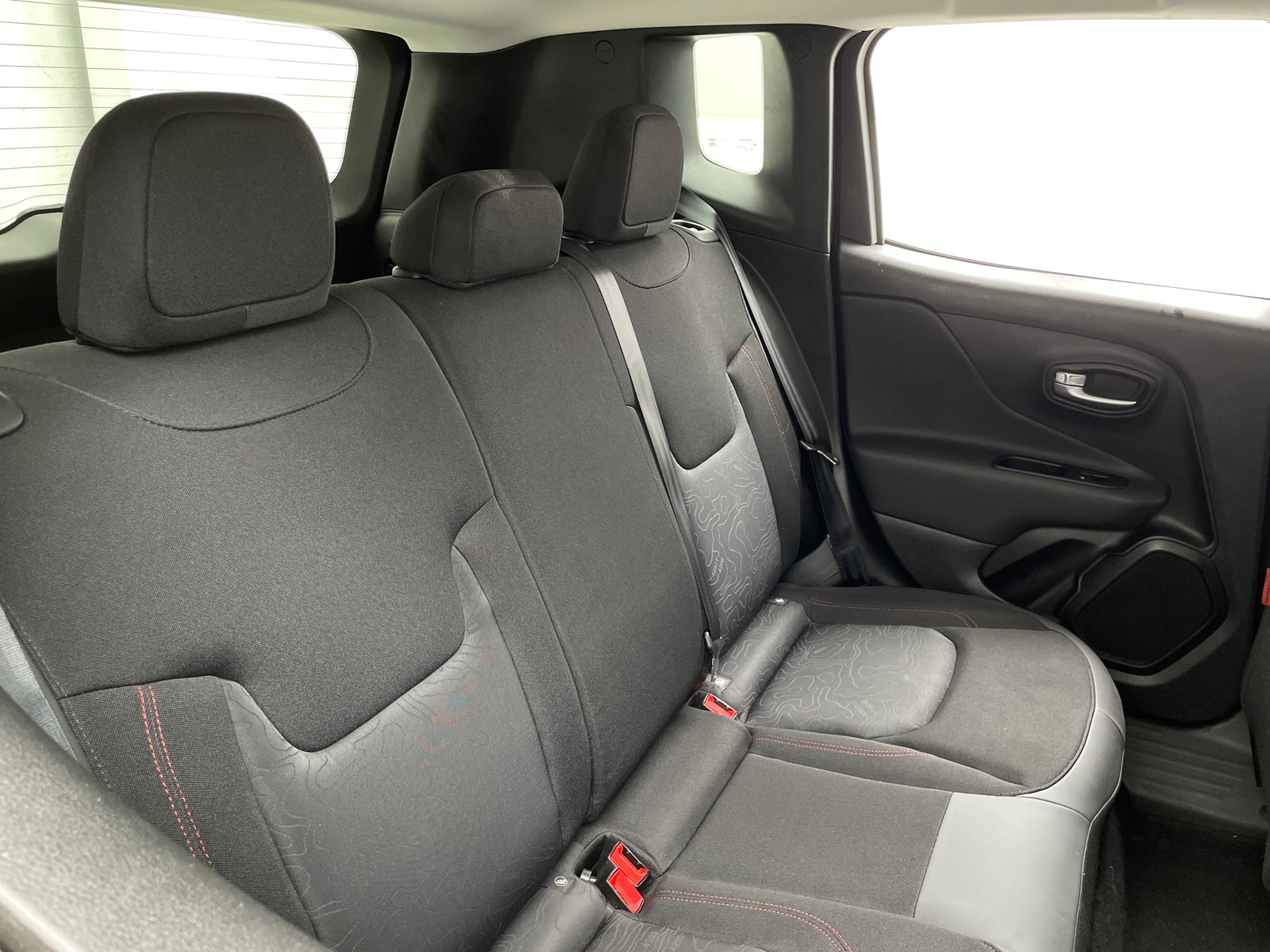 Thumbnail: 2020 Jeep Renegade - 6
