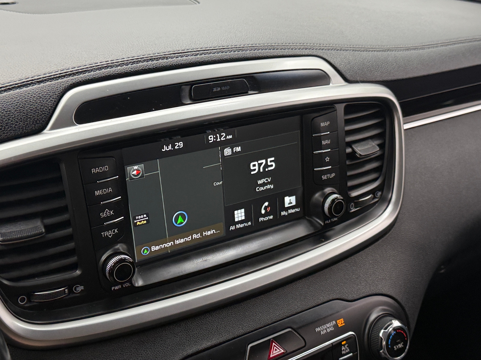 Thumbnail: 2019 Kia Sorento - 3