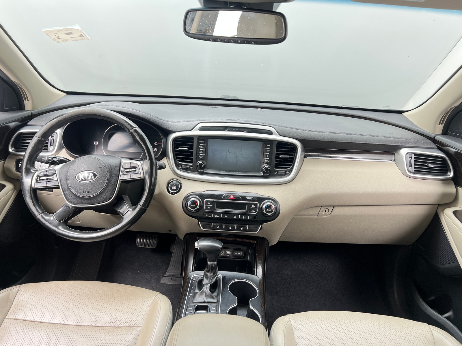 Thumbnail: 2019 Kia Sorento - 2