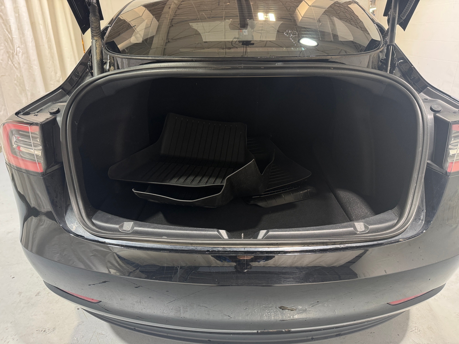 Thumbnail: 2023 Tesla Model 3 - 6