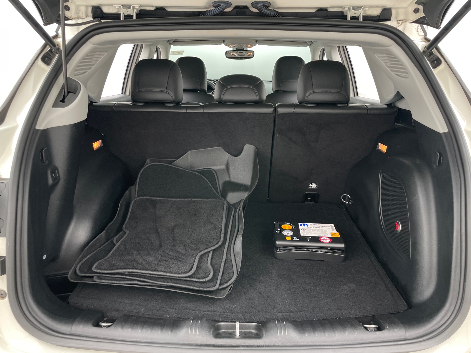 Thumbnail: 2019 Jeep Compass - 6
