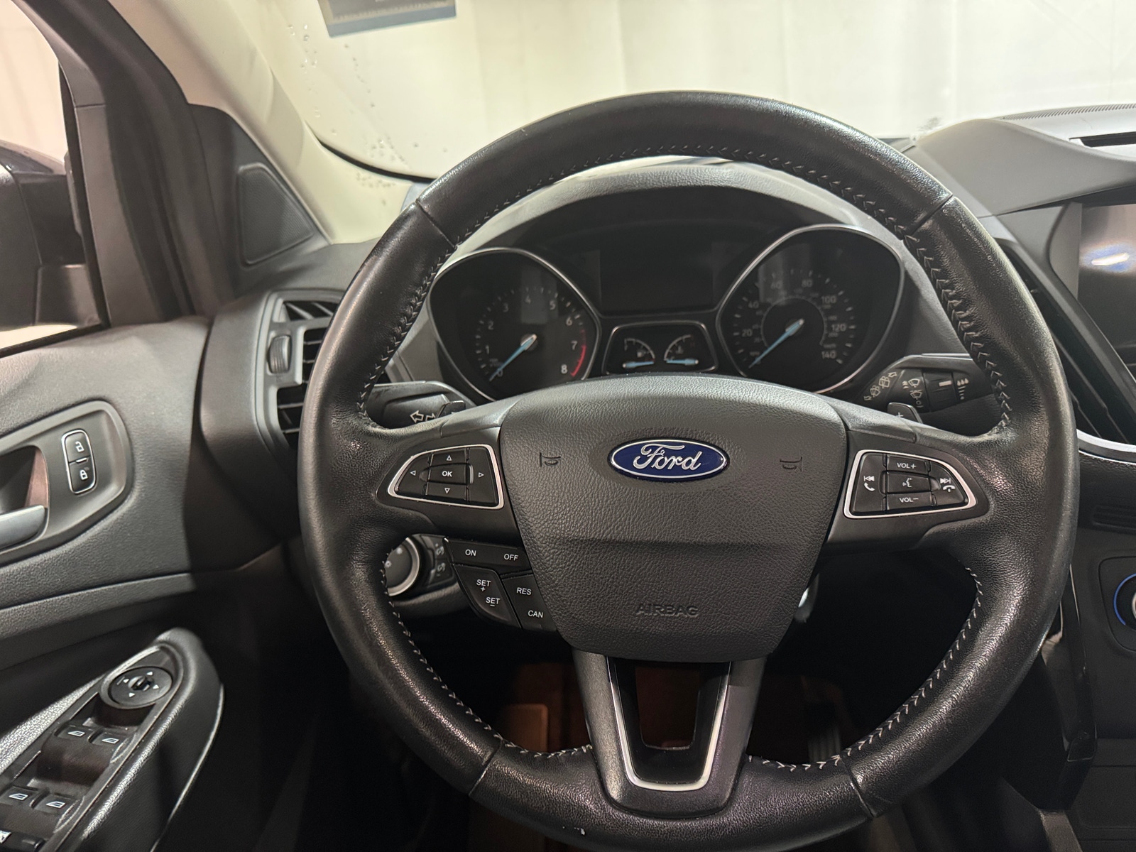 Thumbnail: 2018 Ford Escape - 4