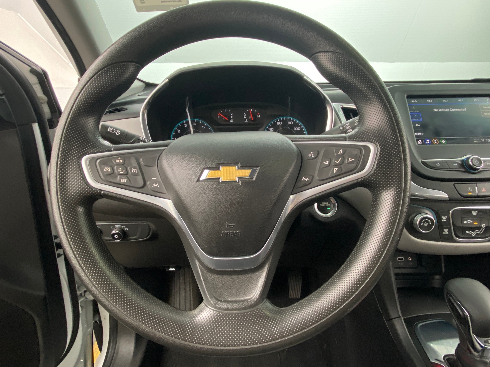 Thumbnail: 2022 Chevrolet Equinox - 5