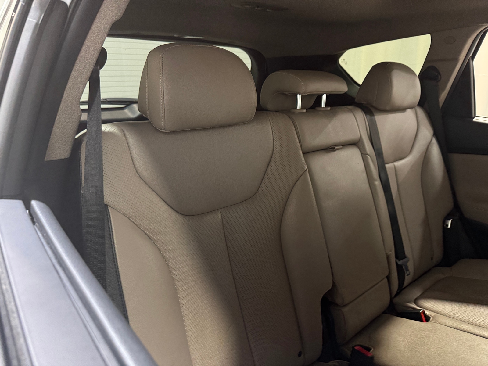 Thumbnail: 2020 Hyundai Santa Fe - 5